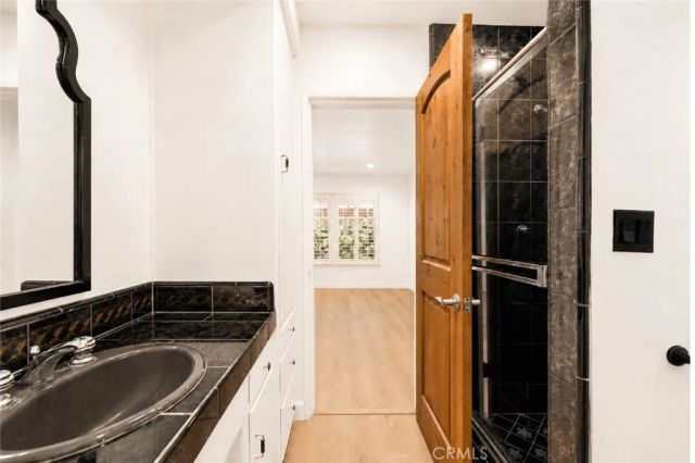 22204 Avenue San Luis, Woodland Hills, CA 91364