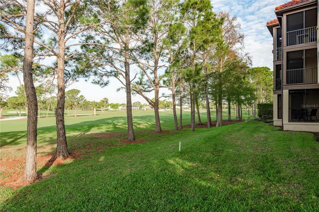 2400 FEATHER SOUND DRIVE 427, Clearwater, FL 33762