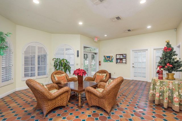 2400 FEATHER SOUND DRIVE 427, Clearwater, FL 33762