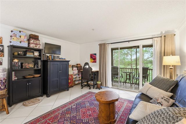 2400 FEATHER SOUND DRIVE 427, Clearwater, FL 33762