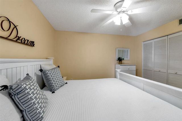 6908 DREWRYS BLUFF 704, Bradenton, FL 34203