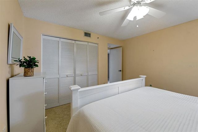 6908 DREWRYS BLUFF 704, Bradenton, FL 34203