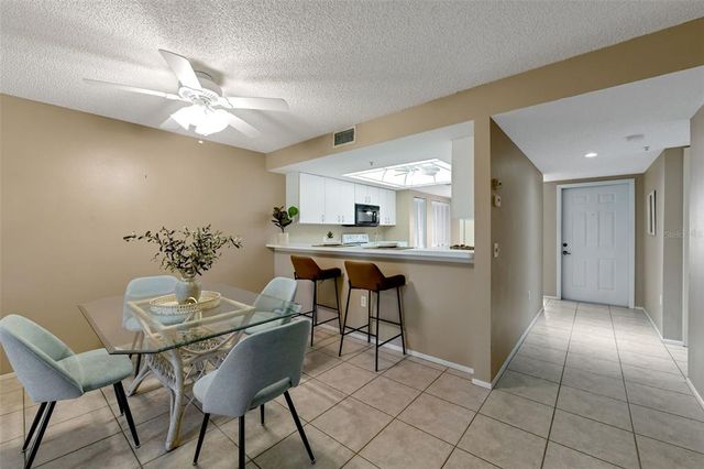 6908 DREWRYS BLUFF 704, Bradenton, FL 34203