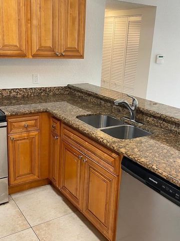 1601 Balfour Pointe Drive B, West Palm Beach, FL 33411