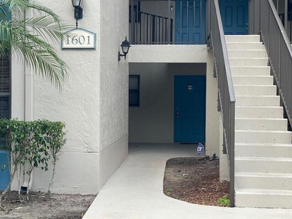 1601 Balfour Pointe Drive B, West Palm Beach, FL 33411