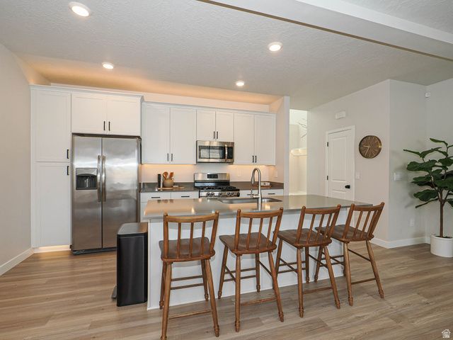 2061 N CHIANTI ST, Saratoga Springs, UT 84045