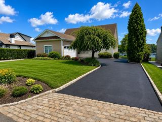 131 Crystal Beach Boulevard, Moriches, NY 11955