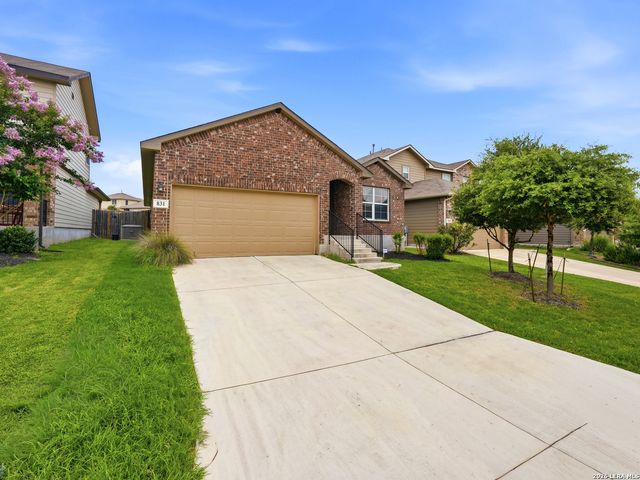 831 Red Crossbill, San Antonio, TX 78253