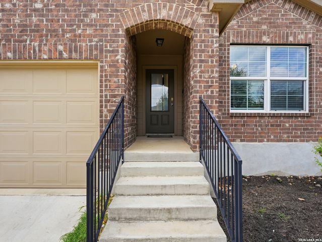 831 Red Crossbill, San Antonio, TX 78253