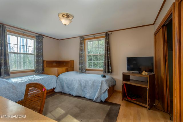 197 Sadler Lane, Harriman, TN 37748