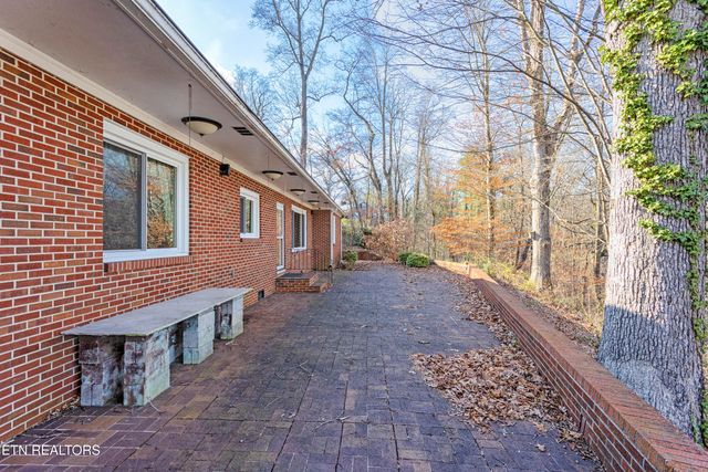 197 Sadler Lane, Harriman, TN 37748