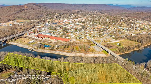 197 Sadler Lane, Harriman, TN 37748