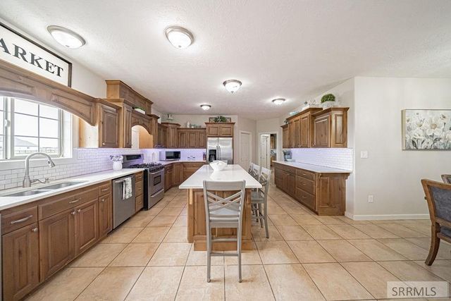 3391 E 500 N, Lewisville, ID 83431