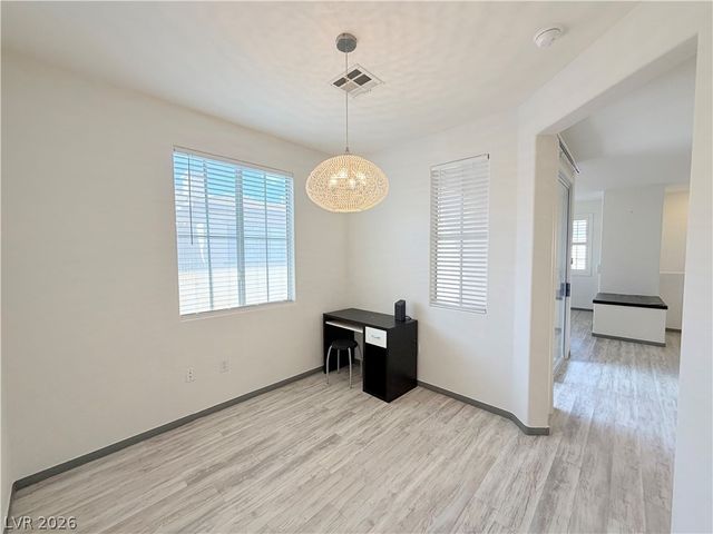 10221 Deerfield Beach Avenue 202, Las Vegas, NV 89129