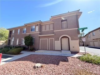 10221 Deerfield Beach Avenue 202, Las Vegas, NV 89129
