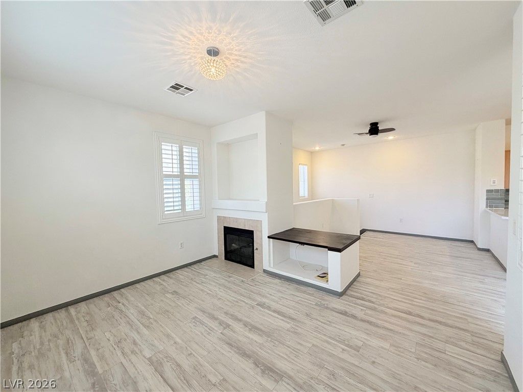 10221 Deerfield Beach Avenue 202, Las Vegas, NV 89129 — photo 5