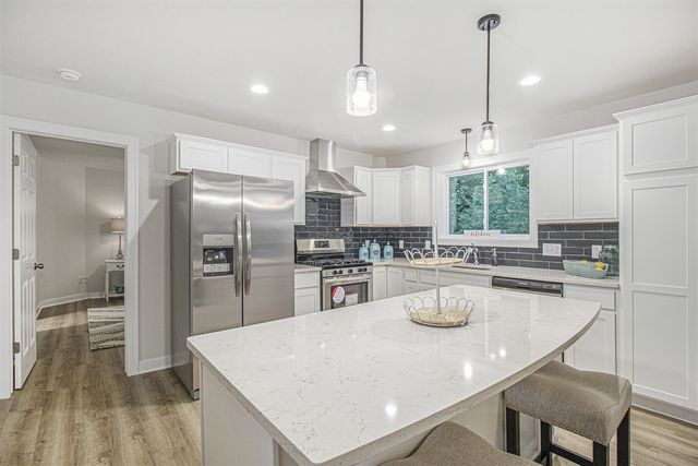 237 Warbler Drive, Caledonia, MI 49316