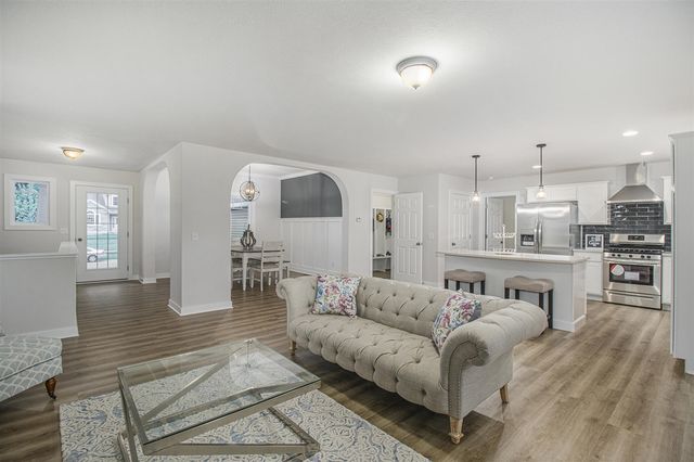 237 Warbler Drive, Caledonia, MI 49316