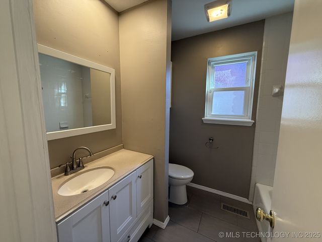 714 E Beaver Street, Jenks, OK 74037