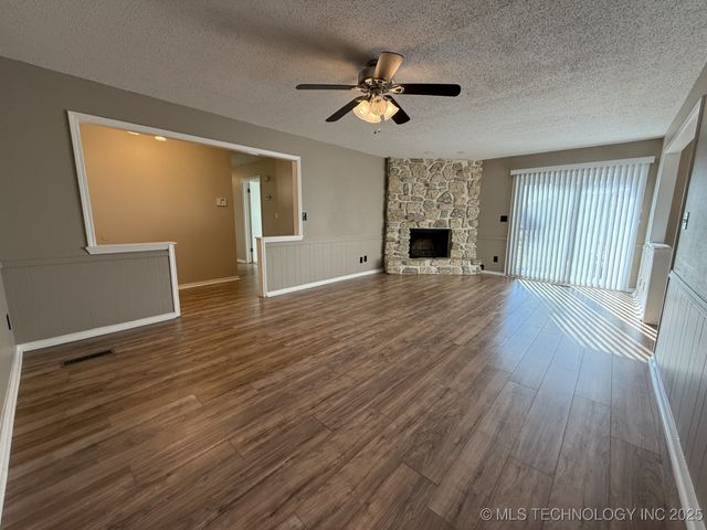 714 E Beaver Street, Jenks, OK 74037