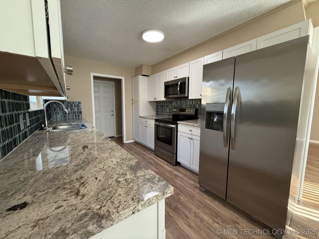 714 E Beaver Street, Jenks, OK 74037