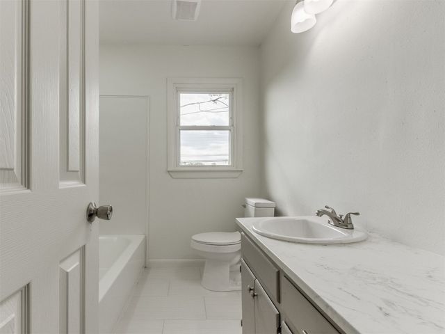 2420 Murray Drive, Midwest City, OK 73110