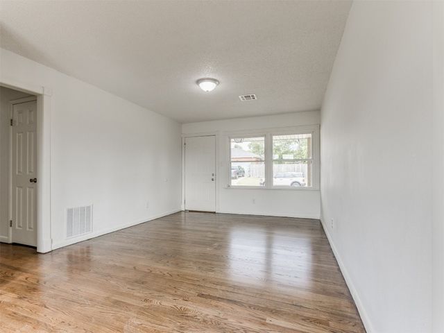 2420 Murray Drive, Midwest City, OK 73110