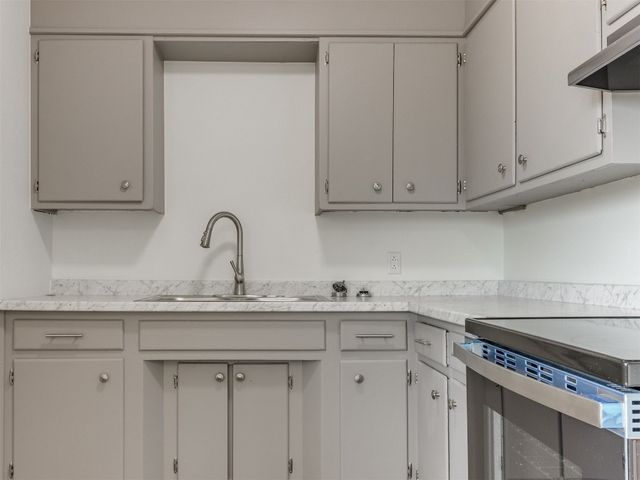 2420 Murray Drive, Midwest City, OK 73110