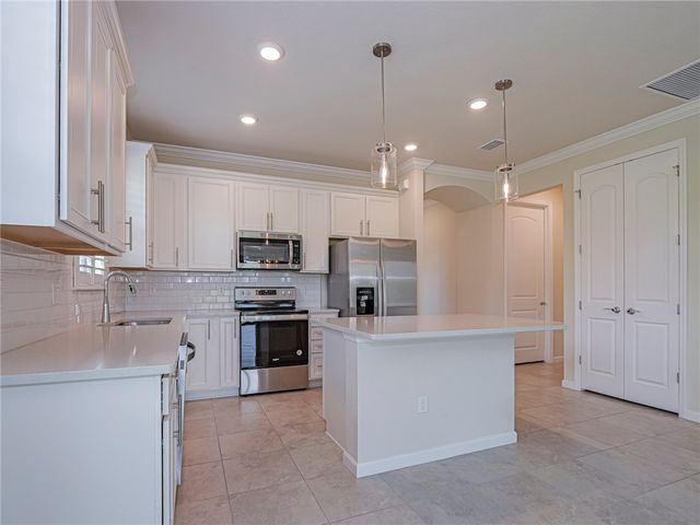 5190 Unity Square, Vero Beach, FL 32967