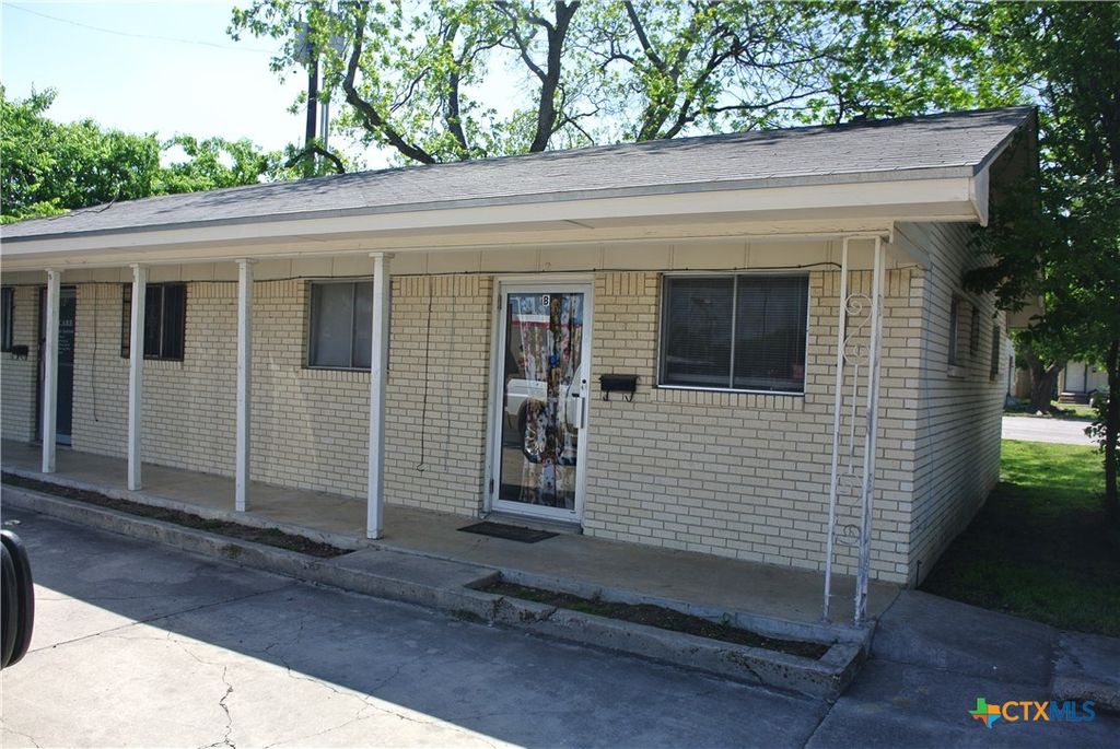 1003 N 10th Street, Killeen, TX 76541