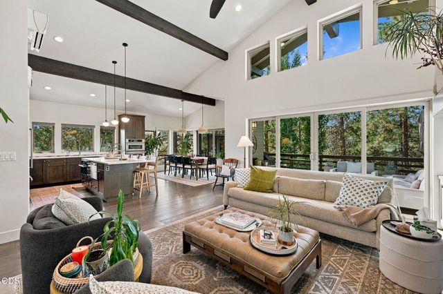 2244 NW Lolo Drive, Bend, OR 97703