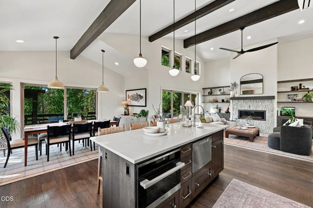 2244 NW Lolo Drive, Bend, OR 97703