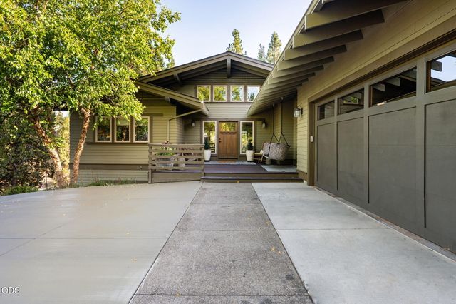 2244 NW Lolo Drive, Bend, OR 97703