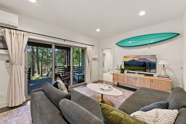 2244 NW Lolo Drive, Bend, OR 97703