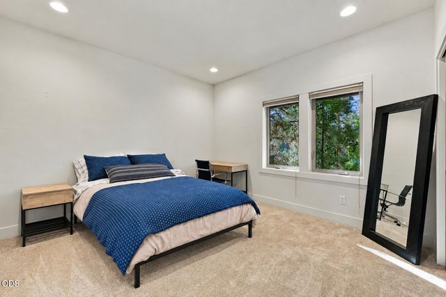 2244 NW Lolo Drive, Bend, OR 97703