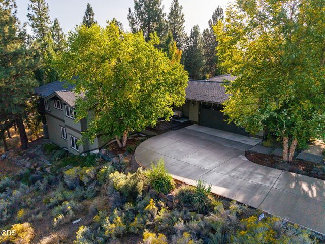 2244 NW Lolo Drive, Bend, OR 97703