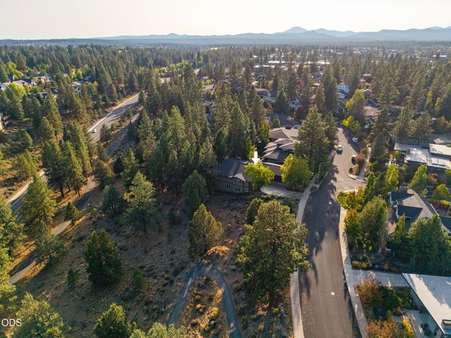 2244 NW Lolo Drive, Bend, OR 97703