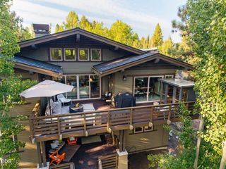 2244 NW Lolo Drive, Bend, OR 97703