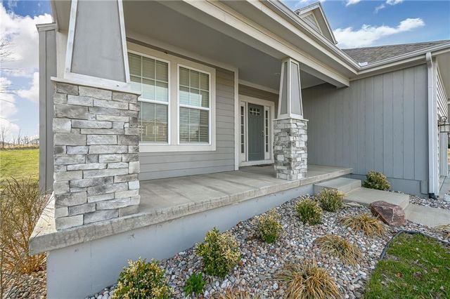 3330 N 128th Terrace, Kansas City, KS 66109