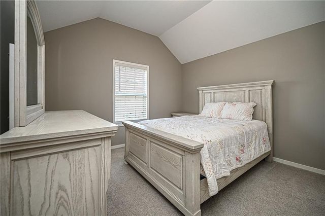 3330 N 128th Terrace, Kansas City, KS 66109