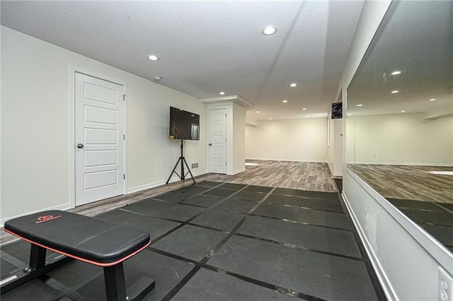 3330 N 128th Terrace, Kansas City, KS 66109