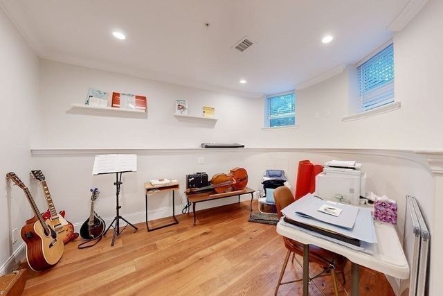 55 Addington Rd 1, Brookline, MA 02445