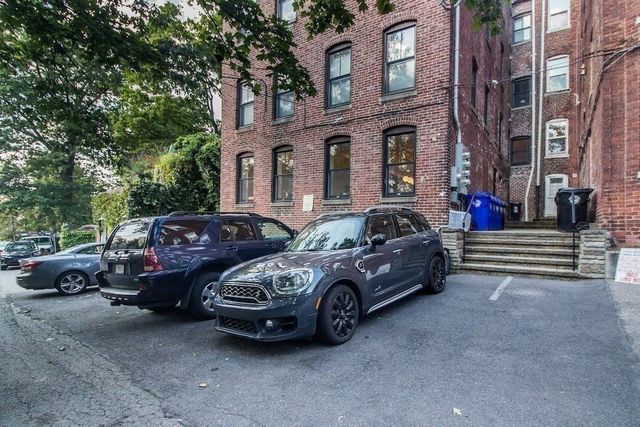 55 Addington Rd 1, Brookline, MA 02445