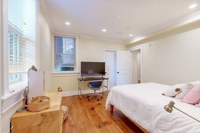 55 Addington Rd 1, Brookline, MA 02445