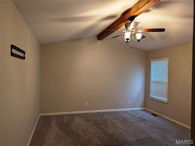 905 Lands End Circle, St Charles, MO 63304