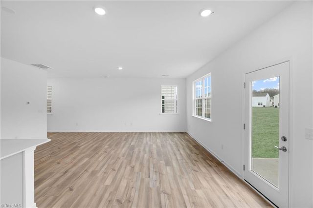 5253 Amaryllis Way, Winston-salem, NC 27104