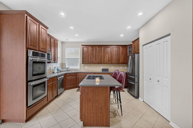 26602 Grande Poplar Court, Plainfield, IL 60585