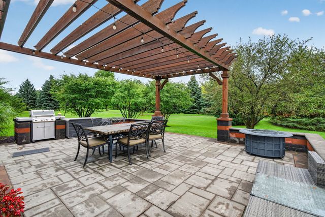 26602 Grande Poplar Court, Plainfield, IL 60585