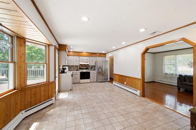 20 Musket Drive, Shirley, NY 11967