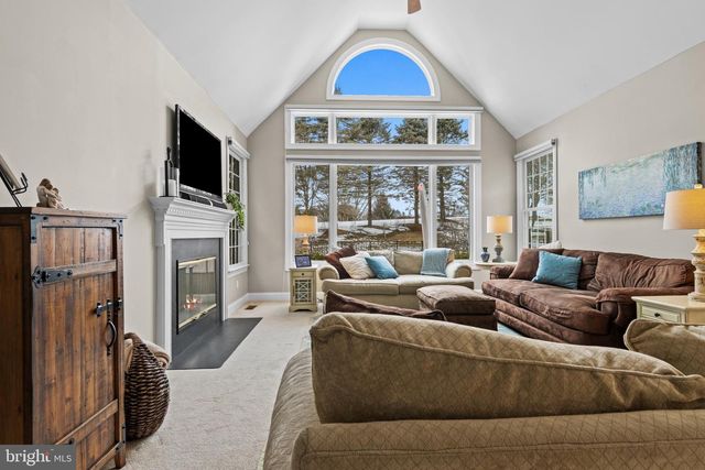 825 BAINBRIDGE DR, West Chester, PA 19382